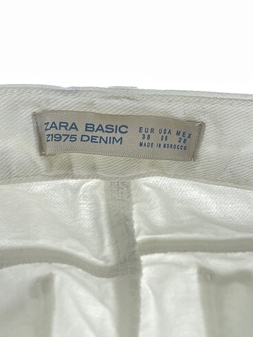38 Beden beyaz Renk Zara Jean / Kot %70 İndirimli.