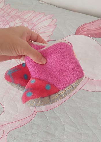 Kız Çocuk Pembe Nakışlı Sıcak Terlik - Görsel 2