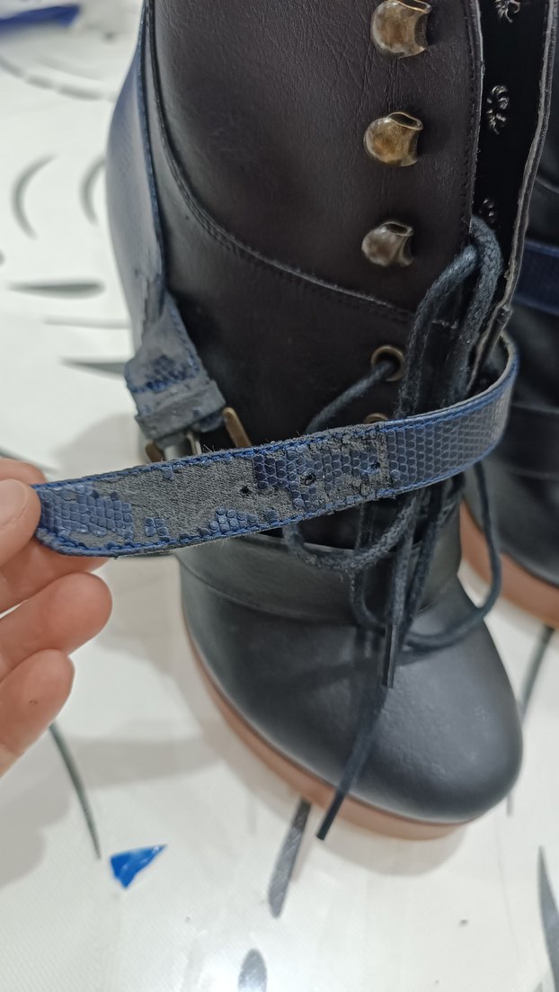 Yılan Desenli Mavi Tokalı Deri Topuklu Bot - Görsel 5