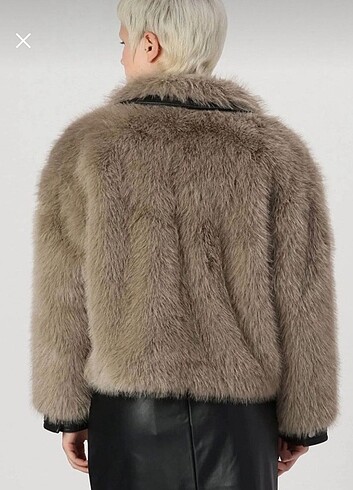 Bershka Peluş kürk 