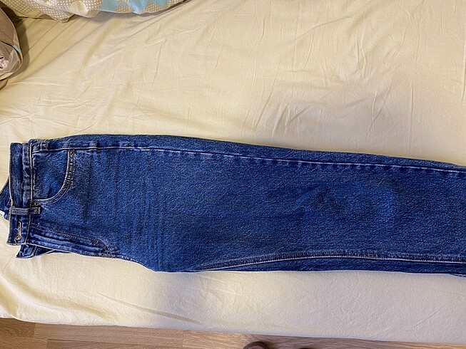 Pull and Bear Pull and bear mom jean