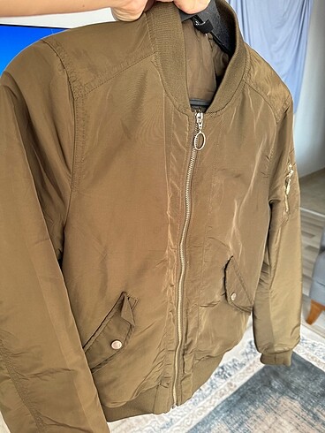 H&M HM pilot mont