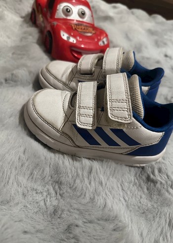 25 Beden Adidas Spor Ayakkabı