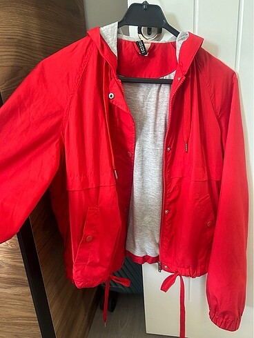 H&M Yağmurluk