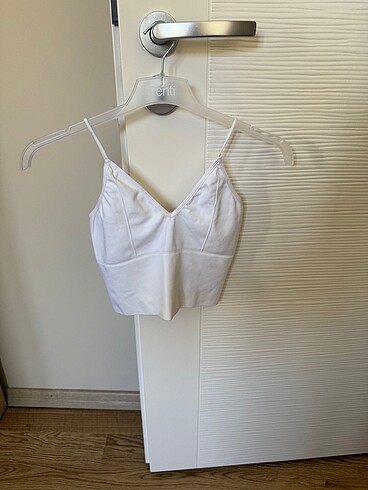Oxxo Crop Top