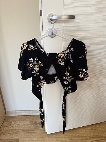 H&M H&M kruvaze üst