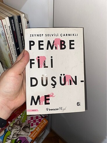 Pembe fili düşünme