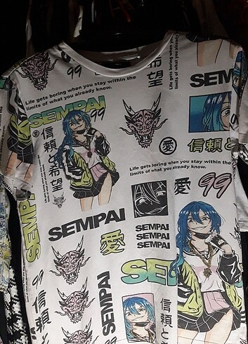 bershka anime tshirt