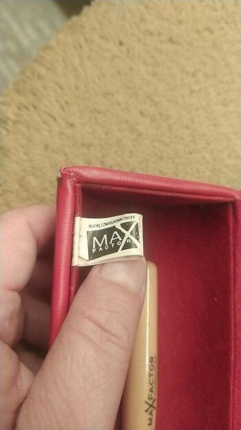 Beden Renk Max factor orijinal makyaj çantası ve 3 adet fırça seti