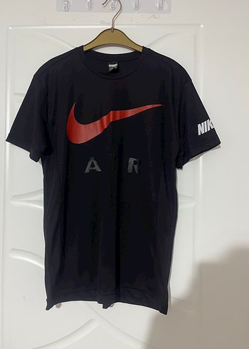 Nike Siyah Tisort