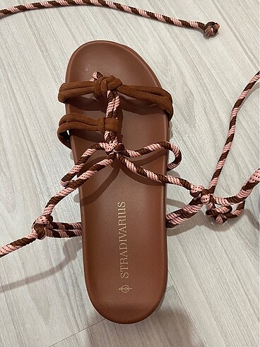 37 Beden Stradivarius sandalet
