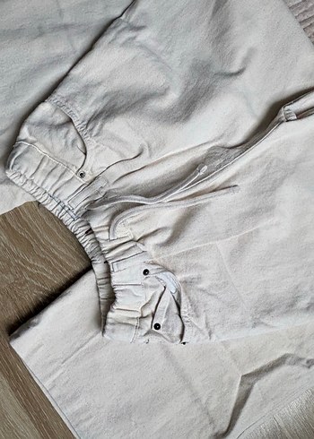 xs Beden beyaz Renk Zara bol pantolon