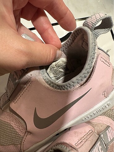 27 Beden Nike spor ayakkabı