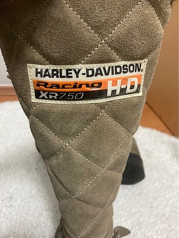 Harley Davidson Kadın bot 