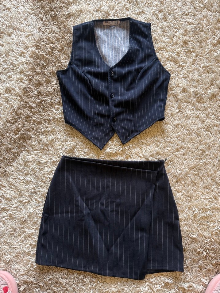 Düğmeli Çizgili lacivert Mini takım - Görsel 2