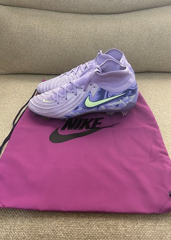 Nike Phantom GX2 Luna Krampon
