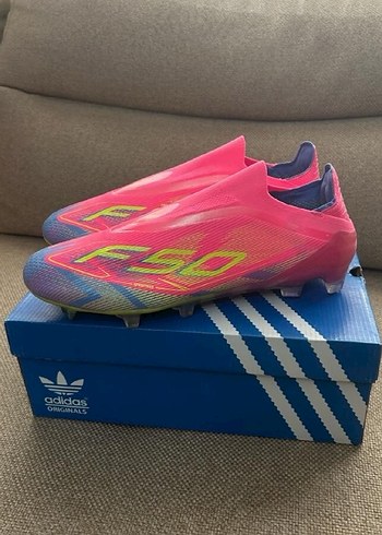 Adidas F50 Krampon