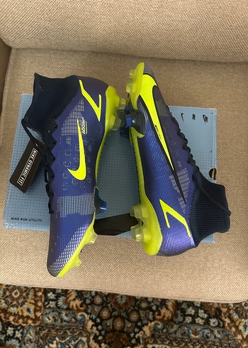 43 Beden Nike Mercurial Superfly 8 Krampon