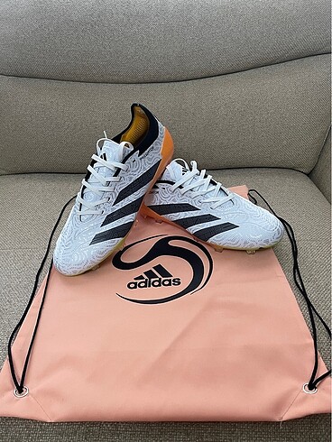 Adidas Predator Krampon