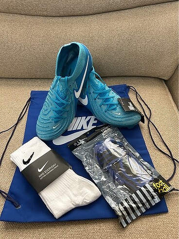 Nike Phantom GX2 Luna Krampon