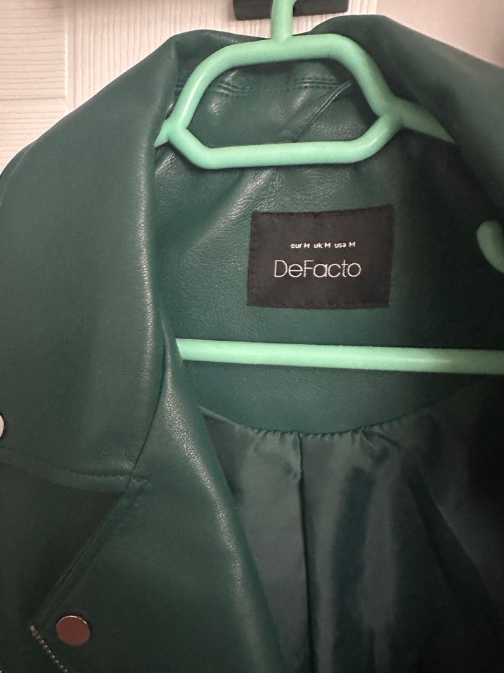 Kemerli Yeşil Kadın Deri Biker Ceket - Görsel 4