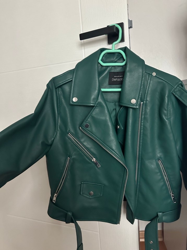 Kemerli Yeşil Kadın Deri Biker Ceket - Görsel 3