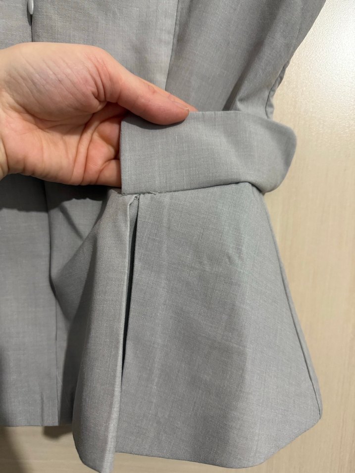 Gri Keten V Yaka Kemerli Kadın Yelek - Görsel 3