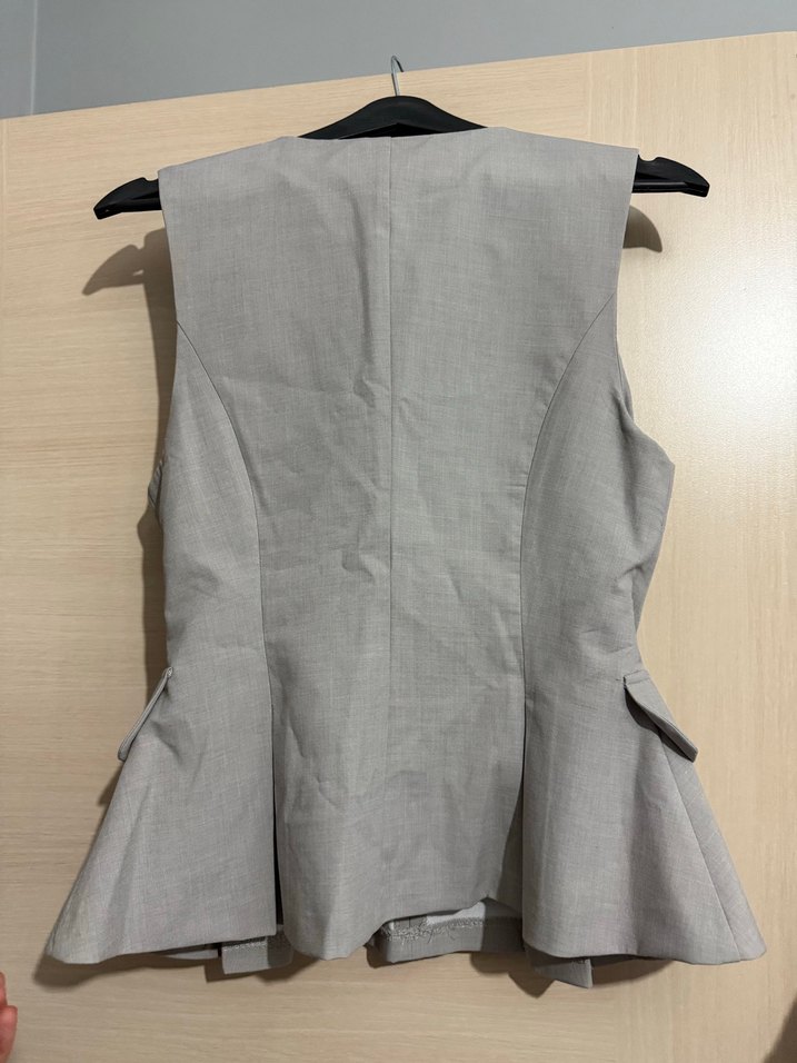 Gri Keten V Yaka Kemerli Kadın Yelek - Görsel 4