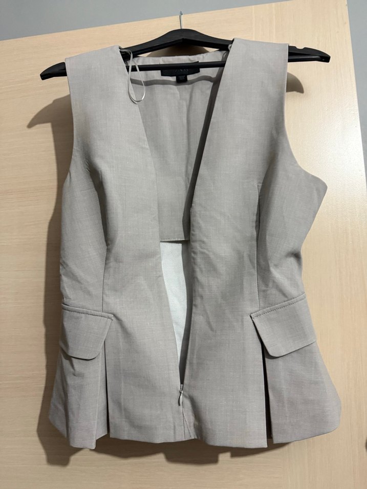 Gri Keten V Yaka Kemerli Kadın Yelek - Görsel 2