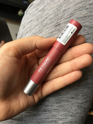m Beden Revlon mat ruj