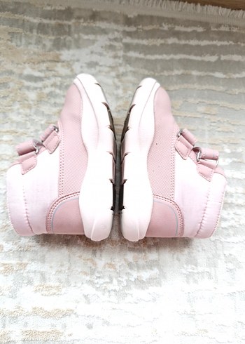 Kız Bebek Pembe Bot - Görsel 3