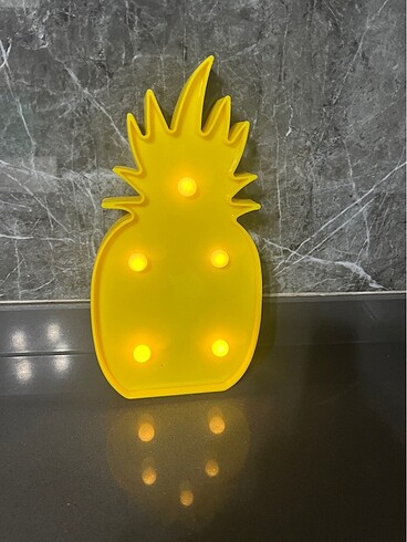 Ananas lamba