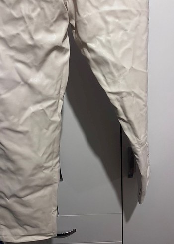 Kadın Bej Deri Kemerli Pantolon - Görsel 3