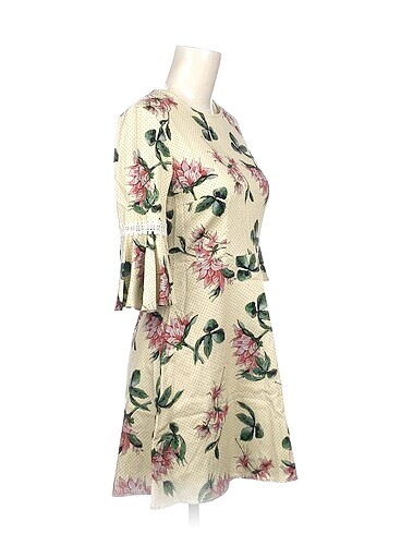 Vintage Love PreLoved Kısa Elbise %70 İndirimli.