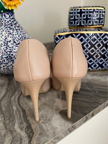 37 Beden Stiletto