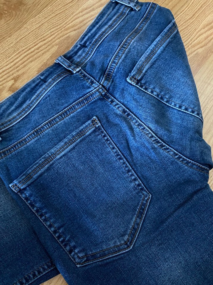 Mavi Düğmeli Kadın Midi Kot Pantolon - Görsel 2