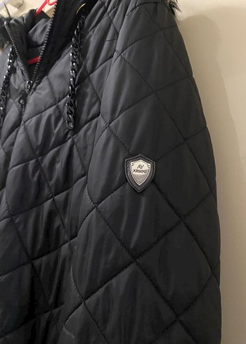 Armine Siyah Kürklü Uzun Kadın Kışlık Mont - Görsel 3