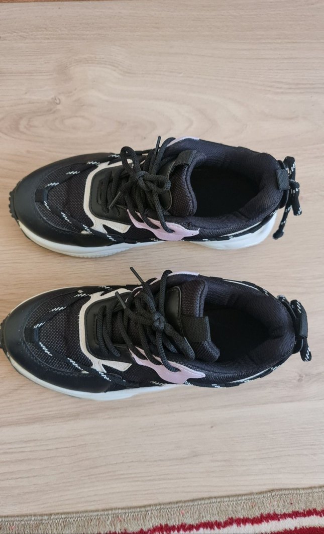 Spor Ayakkabı - Görsel 3