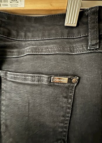 Tokalı Siyah Kadın Denim Pantolon