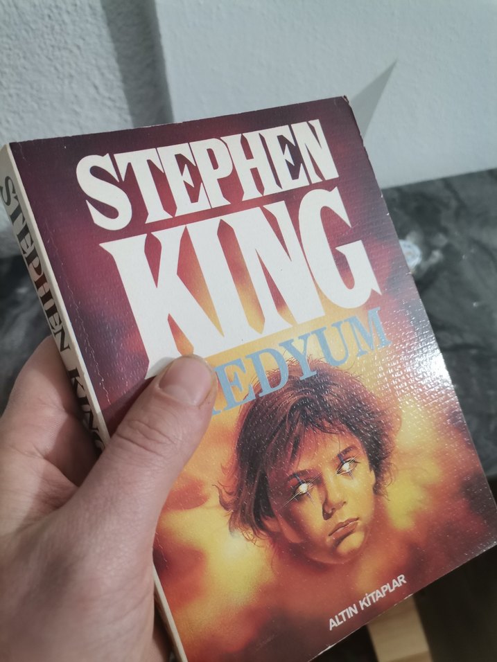 Stephen King - Medyum Romanı - Görsel 3