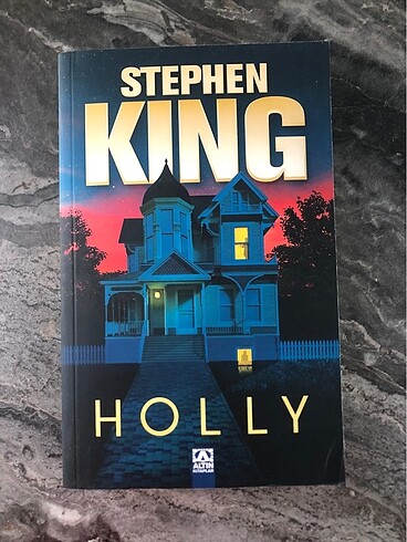 Stephen King - Holly