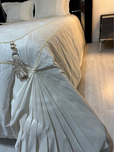  Beden beyaz Renk Cemil ipekçi yatak örtüsü