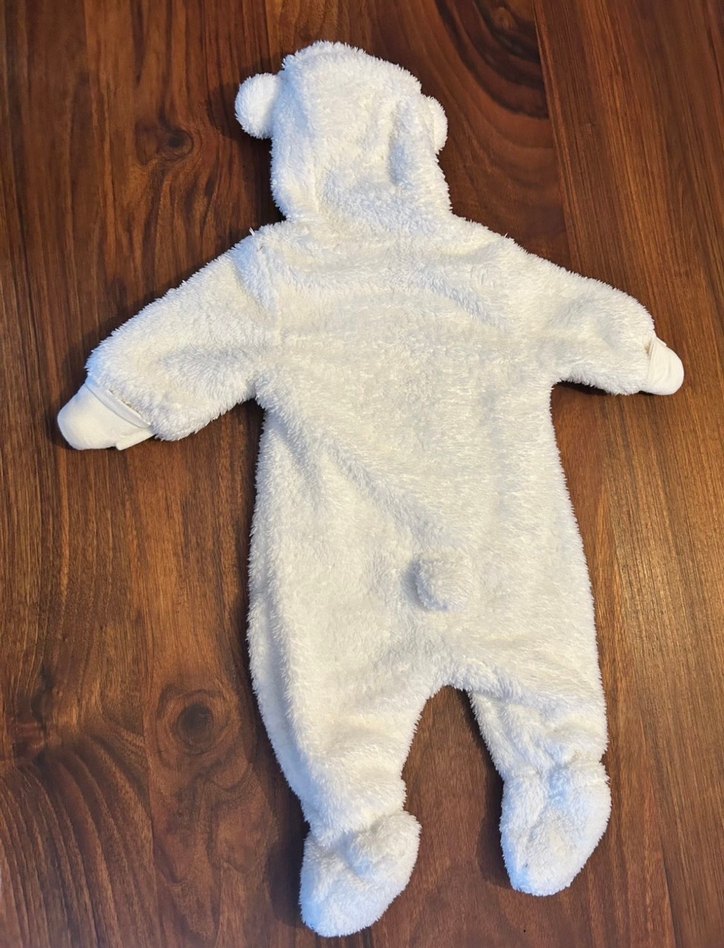 Beyaz Kapüşonlu Bebek Tulum - Görsel 3