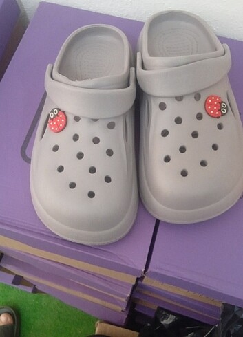 Crocs terlikler