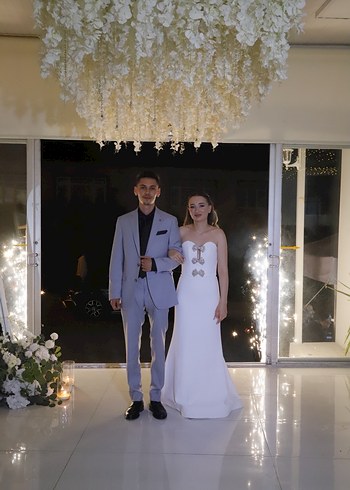 Beyaz Straplez Düz Kesim Uzun Gelinlik - Görsel 4