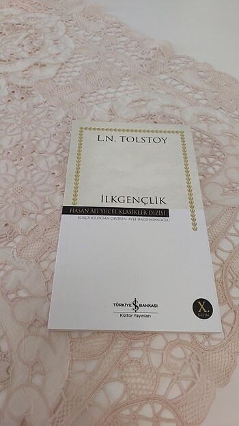  Tolstoy- Çocukluk, Gençlik, İlk Gençlik Serisi