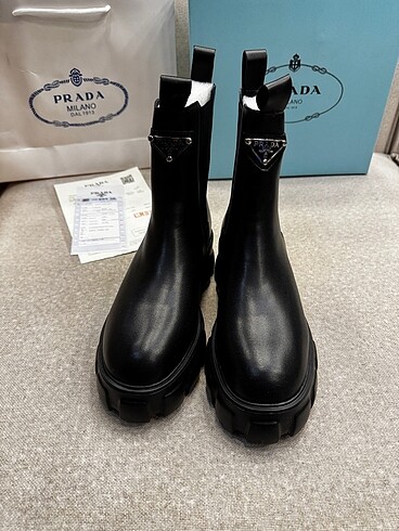 38 Beden Prada Chealsea Boots