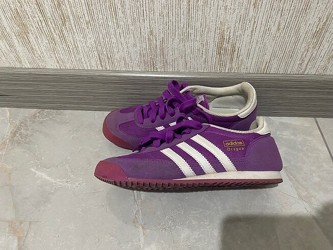 Kadın Adidas spor ayakkabı