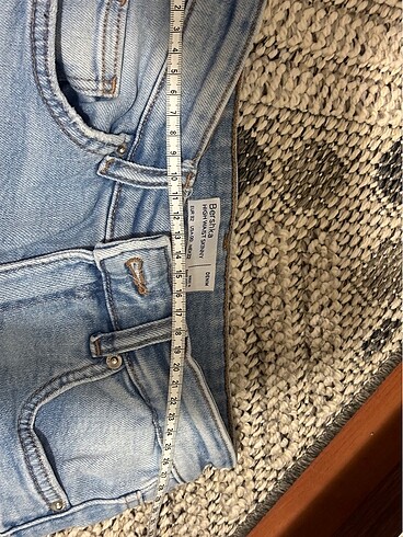 32 Beden BERSHKA jean