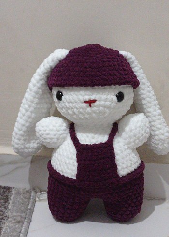 Diğer Bordo Şapkalı Tavşan Peluş Oyuncak